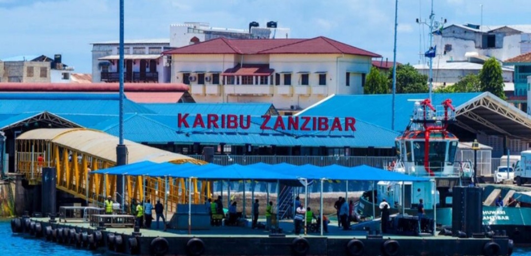 EXPERIANCE ZANZIBAR DAY TOUR FROM DAR ES SALAAM